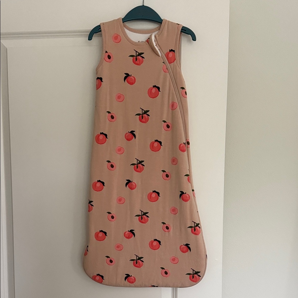 Kyte BABY Sleeveless Pajama with peach print